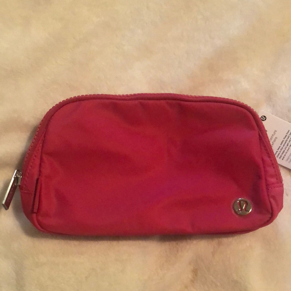 Lululemon Athletica Everywhere belt bag! NWT!